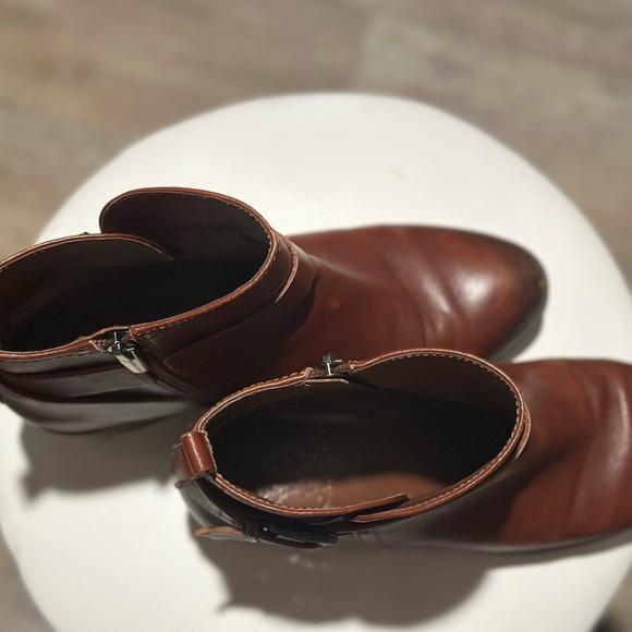 Vince Camuto Peamer Booties - Picture 7 of 13